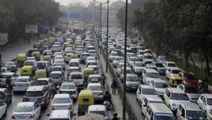 New rules issued by the Centre make it a must for vehicles at the time of sale to have third-party insurance for a period of three years for four-wheelers and five years for two-wheelers instead of one year.(AP/Picture for representation) New rules issued by the Centre make it a must for vehicles at the time of sale to have third-party insurance for a period of three years for four-wheelers and five years for two-wheelers instead of one year.(AP/Picture for representation)