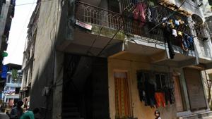 Sarfaraz Shaikh, accused of killing an HDFC executive, had been living in a rented room in the Mamu Manzil building in Khairane village.(Bachchan Kumar / HT Photo) Sarfaraz Shaikh, accused of killing an HDFC executive, had been living in a rented room in the Mamu Manzil building in Khairane village.(Bachchan Kumar / HT Photo)