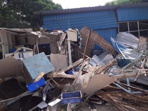 Officials have asked residents of Valley View estate to get the design of the vend approved by the DTCP.(HT Photo) Officials have asked residents of Valley View estate to get the design of the vend approved by the DTCP.(HT Photo)