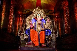 Mumbai’s first Ganeshotsav has been popularly traced back to 1893, a year after it was recorded in Pune, driven largely by Lokmanya Bal Gangadhar Tilak.(HT PHOTO) Mumbai’s first Ganeshotsav has been popularly traced back to 1893, a year after it was recorded in Pune, driven largely by Lokmanya Bal Gangadhar Tilak.(HT PHOTO)