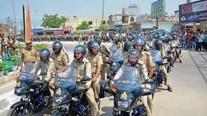 The Apache 180cc motorcycles are equipped with communication system and alarms, among other equipment.(HT Photo) The Apache 180cc motorcycles are equipped with communication system and alarms, among other equipment.(HT Photo)