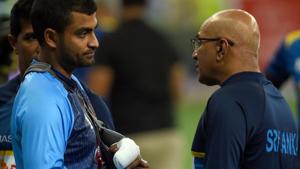 Sri Lankan coach Chandika Hathurusingha (right) talks to Tamim Iqbal after the Sri Lanka-Bangladesh game in the 2018 Asia Cup.(AFP) Sri Lankan coach Chandika Hathurusingha (right) talks to Tamim Iqbal after the Sri Lanka-Bangladesh game in the 2018 Asia Cup.(AFP)
