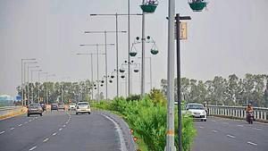 The solar power plant will help the authority save nearly Rs 6 lakh a month on electricity bills, officials said.(HT Photo) The solar power plant will help the authority save nearly Rs 6 lakh a month on electricity bills, officials said.(HT Photo)