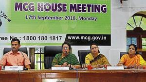 (Left to Right) MCG commissioner Yashpal Yadav and Mayor Madhu Azad at the MCG House meeting on Monday.(HT Photo) (Left to Right) MCG commissioner Yashpal Yadav and Mayor Madhu Azad at the MCG House meeting on Monday.(HT Photo)