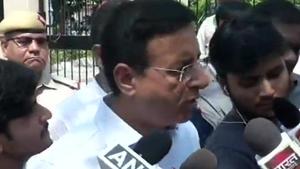 Congress chief spokesperson Randeep Surjewala said all evidence and facts relating to the Rafale deal have been submitted to the CAG.(ANI/Twitter) Congress chief spokesperson Randeep Surjewala said all evidence and facts relating to the Rafale deal have been submitted to the CAG.(ANI/Twitter)