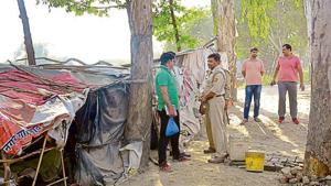 Senior officers, who visited the spot, said Murli and Nanhe sustained multiple injuries.(Sakib Ali/HT Photo) Senior officers, who visited the spot, said Murli and Nanhe sustained multiple injuries.(Sakib Ali/HT Photo)