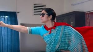 Kaatrin Mozhi teaser: Jyothika plays the role of Vijayalakshmi in the film. Kaatrin Mozhi teaser: Jyothika plays the role of Vijayalakshmi in the film.