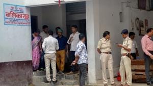 CBI officials at the Muzaffarpur shelter home, where 34 minor girls were allegedly raped.(PTI File Photo) CBI officials at the Muzaffarpur shelter home, where 34 minor girls were allegedly raped.(PTI File Photo)