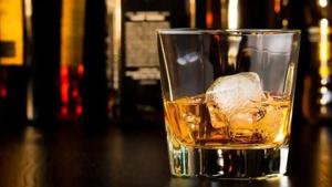 Delhi government financial commissioner blacklisted the manufacturer— United Spirits Limited (USL) —for allegedly using duplicate barcodes and banned it from selling the brands in the national capital.(HT FILE PHOTO) Delhi government financial commissioner blacklisted the manufacturer— United Spirits Limited (USL) —for allegedly using duplicate barcodes and banned it from selling the brands in the national capital.(HT FILE PHOTO)