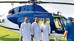 Pictures of the INLD leader, flanked by his party members after the emergency landing, were posted on social media.(HT PHOTO) Pictures of the INLD leader, flanked by his party members after the emergency landing, were posted on social media.(HT PHOTO)
