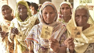 Voters at village Rakba of Mullanpur Dakha during block samiti and zila parishad elections near Ludhiana.(Gurpreet Singh/HT) Voters at village Rakba of Mullanpur Dakha during block samiti and zila parishad elections near Ludhiana.(Gurpreet Singh/HT)