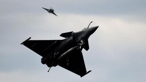 The French government Friday said it was in no manner involved in the choice of Indian industrial partners for the Rafale fighter jet deal.(AFP File Photo) The French government Friday said it was in no manner involved in the choice of Indian industrial partners for the Rafale fighter jet deal.(AFP File Photo)