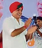 Analysts say Manvendra’s move has further widened the distance between Rajputs and the BJP.(HT File Photo) Analysts say Manvendra’s move has further widened the distance between Rajputs and the BJP.(HT File Photo)