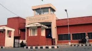 Police said the convict, identified as Bhagwan Dass (41) was among the six prisoners who were taken from the Bhondsi Jail to the Post Graduate Institute of Medical Sciences, Rohtak for check up.(HT File Photo) Police said the convict, identified as Bhagwan Dass (41) was among the six prisoners who were taken from the Bhondsi Jail to the Post Graduate Institute of Medical Sciences, Rohtak for check up.(HT File Photo)