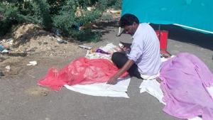 Barmer’s chief medical and health officer said the doctors performed the post-mortem in the open on humanitarian grounds after requests from the police and family members.(Mukesh Mathrani/HT Photo) Barmer’s chief medical and health officer said the doctors performed the post-mortem in the open on humanitarian grounds after requests from the police and family members.(Mukesh Mathrani/HT Photo)