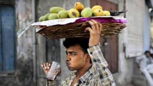 A 30-member town vending committee (TVC) should have 12 vendors. Of the 27 TVCs, 11 have less than six vendors. In 24 TVCs, a few posts for women and SC vendors are vacant. In one of the two TVCs notified in Civil Lines, there are no vendors.(Picture for representation) A 30-member town vending committee (TVC) should have 12 vendors. Of the 27 TVCs, 11 have less than six vendors. In 24 TVCs, a few posts for women and SC vendors are vacant. In one of the two TVCs notified in Civil Lines, there are no vendors.(Picture for representation)