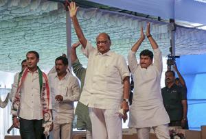 NCP chief Sharad Pawar with other party leaders at their Vijay Sankalp rally at Beed in Marathwada on Monday.(PTI) NCP chief Sharad Pawar with other party leaders at their Vijay Sankalp rally at Beed in Marathwada on Monday.(PTI)
