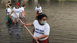 The Yamuna being cleaned as part of the Swachh Bharat Abhiyan at Chath Ghat in New Delhi.(HT File Photo) The Yamuna being cleaned as part of the Swachh Bharat Abhiyan at Chath Ghat in New Delhi.(HT File Photo)