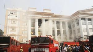 Fire fighters douse a fire which broke out in a pharmacy building of the Kolkata Medical College and Hospital, in Kolkata on October 3.(Samir Jana/HT Photo) Fire fighters douse a fire which broke out in a pharmacy building of the Kolkata Medical College and Hospital, in Kolkata on October 3.(Samir Jana/HT Photo)