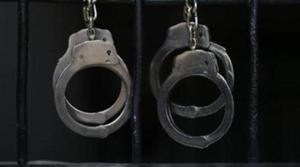 Police said the accused, a resident of Alwar district in Rajasthan, used a moblle app to make fake calls and make people believe he knew people in high places.(Reuters FIle) Police said the accused, a resident of Alwar district in Rajasthan, used a moblle app to make fake calls and make people believe he knew people in high places.(Reuters FIle)