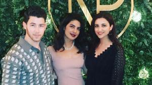 Parineeti Chopra says she was the first person Priyanka Chopra called after she got engaged to Nick Jonas.(Instagram) Parineeti Chopra says she was the first person Priyanka Chopra called after she got engaged to Nick Jonas.(Instagram)