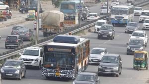 Gurugram’s air quality, which hit ‘very poor’ level on October 5, 2018, is expected to deteriorate further in the coming days.(Yogendra Kumar/HT File Photo) Gurugram’s air quality, which hit ‘very poor’ level on October 5, 2018, is expected to deteriorate further in the coming days.(Yogendra Kumar/HT File Photo)