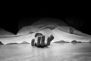 The deceased’s relatives staged a sit-in protest near their village on the Warangal-Karimnagar highway and blocked traffic. They even damaged police vehicles.(Getty Images/Picture for representation) The deceased’s relatives staged a sit-in protest near their village on the Warangal-Karimnagar highway and blocked traffic. They even damaged police vehicles.(Getty Images/Picture for representation)