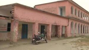 The girls of Kasturba Gandhi Girls Residential School, Triveniganj in Supaul district were admitted to a local hospital following the incident.(ANI Photo/Twitter) The girls of Kasturba Gandhi Girls Residential School, Triveniganj in Supaul district were admitted to a local hospital following the incident.(ANI Photo/Twitter)