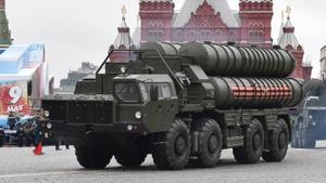 Russian S-400 Triumph medium-range and long-range surface-to-air missile systems ride through Red Square during the Victory Day military parade in Moscow.(AFP File Photo) Russian S-400 Triumph medium-range and long-range surface-to-air missile systems ride through Red Square during the Victory Day military parade in Moscow.(AFP File Photo)