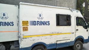 The van was ferrying money from a cash transporting firm’s office in Janakpuri to Noida.(HT Photo) The van was ferrying money from a cash transporting firm’s office in Janakpuri to Noida.(HT Photo)