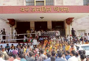 Nationalist Congress party corporators and workers demonstrated at Pune Municipal Corporation gate against water cut in Pune(Ravindra Joshi/HT PHOTO) Nationalist Congress party corporators and workers demonstrated at Pune Municipal Corporation gate against water cut in Pune(Ravindra Joshi/HT PHOTO)