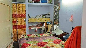 Girls claim the rooms meant for one person are allotted to three persons with just two beds, one table and no chair(HT Photo) Girls claim the rooms meant for one person are allotted to three persons with just two beds, one table and no chair(HT Photo)