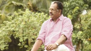 Malayalam film actor Thulasidharan Nair, also known as Kollam Thulasi, said on Friday women who dare to enter the Sabarimala temple in Kerala would be ripped into two pieces.(Kollam Thulasi/Facebook Photo) Malayalam film actor Thulasidharan Nair, also known as Kollam Thulasi, said on Friday women who dare to enter the Sabarimala temple in Kerala would be ripped into two pieces.(Kollam Thulasi/Facebook Photo)
