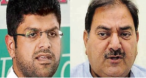 Dushyant Chautala and Abhay Singh Chautala (left to right)(HT File) Dushyant Chautala and Abhay Singh Chautala (left to right)(HT File)