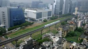 Golf Course Extension Road and Cyber City among most sought after office destinations in country, says CBRE report.(HT File) Golf Course Extension Road and Cyber City among most sought after office destinations in country, says CBRE report.(HT File)