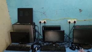 The police have seized cash, computers, phones, laptops and other items from the spot.(HT Photo) The police have seized cash, computers, phones, laptops and other items from the spot.(HT Photo)
