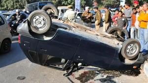 The data shows that a maximum of 1,256 casualties occurred in 2,817 hit-and-run accidents, highlighting public apathy towards the victims.(HT File) The data shows that a maximum of 1,256 casualties occurred in 2,817 hit-and-run accidents, highlighting public apathy towards the victims.(HT File)