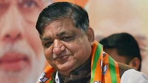 “Humko paraya mat samjho. Hum kuch lene nahi, kuchh dene aaiye hain.”(File photo) “Humko paraya mat samjho. Hum kuch lene nahi, kuchh dene aaiye hain.”(File photo)