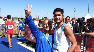 Suraj Panwar celebrates after winning the silver.(IOA/Twitter) Suraj Panwar celebrates after winning the silver.(IOA/Twitter)