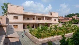 A view of Bahujan Samaj Party supremo Mayawati's old office 6/LBS which has now been allotted to Samajwadi Party senior leader Shivpal Singh Yadav, in Lucknow, on October 12, 2018.(PTI) A view of Bahujan Samaj Party supremo Mayawati's old office 6/LBS which has now been allotted to Samajwadi Party senior leader Shivpal Singh Yadav, in Lucknow, on October 12, 2018.(PTI)