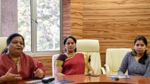 (From left to right) Anjali Shiras, Varsha Shepal, Meenaxi Setia speak about their paper on Noncoding RNA.(SANKET WANKHADE/ HT PHOTO) (From left to right) Anjali Shiras, Varsha Shepal, Meenaxi Setia speak about their paper on Noncoding RNA.(SANKET WANKHADE/ HT PHOTO)