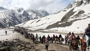 Tragically, our politicians are absolutely unworthy of the Himalaya and the Ganga in whose name they claim to speak.(Keshav Singh/HT File Photo) Tragically, our politicians are absolutely unworthy of the Himalaya and the Ganga in whose name they claim to speak.(Keshav Singh/HT File Photo)