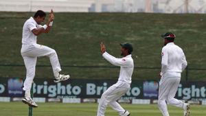 Pakistan batsman Mohammad Abbas (L) celebrates after dismissing Australian cricketer Travis Head during day four of the second Test match between Australia and Pakistan at Sheikh Zayed stadium in Abu Dhabi on October 19, 2018.(AFP) Pakistan batsman Mohammad Abbas (L) celebrates after dismissing Australian cricketer Travis Head during day four of the second Test match between Australia and Pakistan at Sheikh Zayed stadium in Abu Dhabi on October 19, 2018.(AFP)