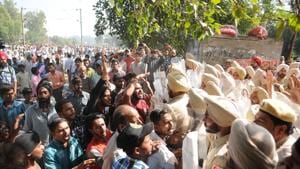 People protest after the Amritsar train accident on Saturday.(Pardeep Pandit/HT Photo) People protest after the Amritsar train accident on Saturday.(Pardeep Pandit/HT Photo)