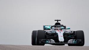 Lewis Hamilton driving the (44) Mercedes AMG Petronas F1 Team Mercedes WO9 on track during final practice for the United States Formula One Grand Prix.(AFP) Lewis Hamilton driving the (44) Mercedes AMG Petronas F1 Team Mercedes WO9 on track during final practice for the United States Formula One Grand Prix.(AFP)