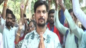 Sudeep Shukla (36) feels that major political parties did nothing substantial to improve the lives of the deprived sections.(ANI/Twitter) Sudeep Shukla (36) feels that major political parties did nothing substantial to improve the lives of the deprived sections.(ANI/Twitter)