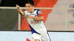 Sunil Chhetri score a brace for Bengaluru in the first half.(ISL) Sunil Chhetri score a brace for Bengaluru in the first half.(ISL)