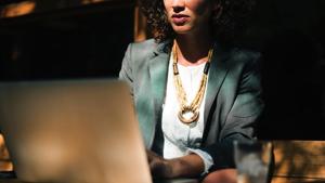 Read these tips on how to prepare for Karwa Chauth if you’re a working woman.(Photo by rawpixel on Unsplash) Read these tips on how to prepare for Karwa Chauth if you’re a working woman.(Photo by rawpixel on Unsplash)