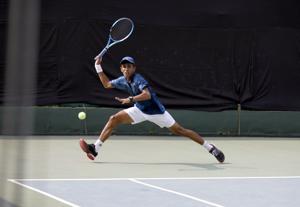 Pune player Siddhant Banthia suffers defeat in the first qualifying round of the KPIT MSLTA ATP Challenger.(Rahul Raut/HT PHOTO) Pune player Siddhant Banthia suffers defeat in the first qualifying round of the KPIT MSLTA ATP Challenger.(Rahul Raut/HT PHOTO)