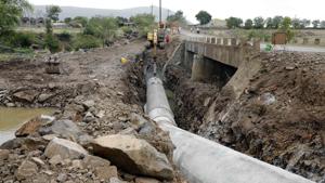 The Bhama Askhed dam water pipeline project was stuck mainly due to opposition from farmers over land acquisition.(Rahul Raut/HT PHOTO) The Bhama Askhed dam water pipeline project was stuck mainly due to opposition from farmers over land acquisition.(Rahul Raut/HT PHOTO)